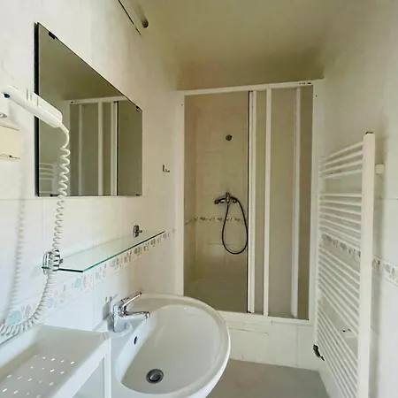 Guest house Level
